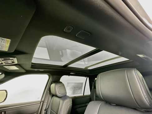 New 2026 Toyota Sequoia Platinum AWD/4WD image 22