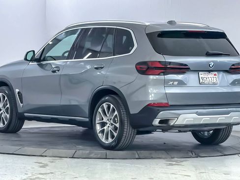 Used 2024 BMW X5 xDrive40i w/ Premium Package AWD/4WD image 6