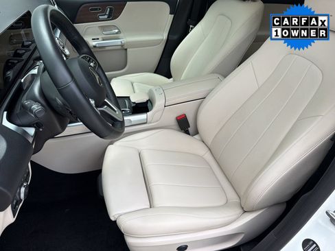 Used 2023 Mercedes-Benz GLB 250 image 5