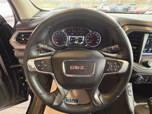 Used 2017 GMC Acadia SLE w/ Driver Alert Package I image 11