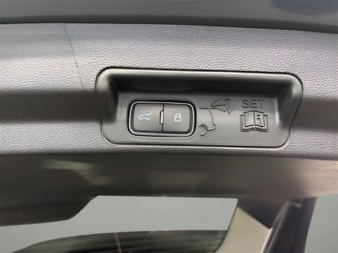 New 2026 Ford Explorer Active w/ Active Comfort Package image 24