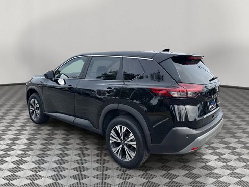 Used 2023 Nissan Rogue SV image 7