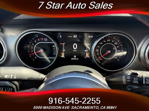 Used 2018 Jeep Wrangler Unlimited Rubicon w/ Dual Top Group image 10