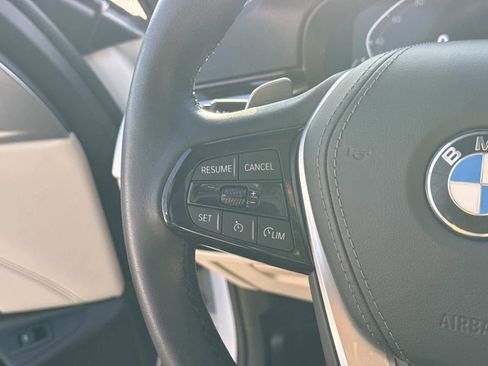 Used 2023 BMW 530i xDrive w/ Premium Package image 22