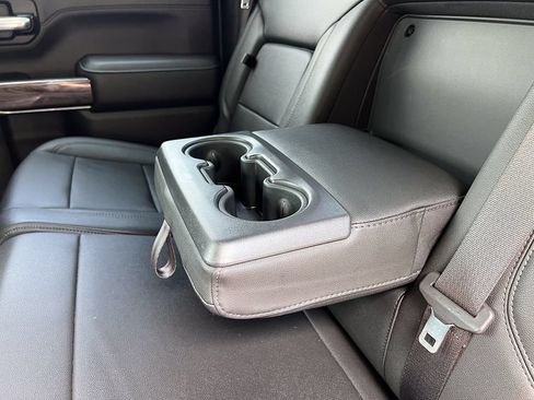 Used 2022 Chevrolet Silverado 1500 LTZ w/ LTZ Premium Package AWD/4WD image 35