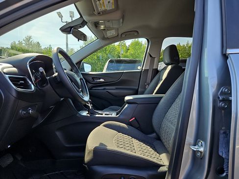 Certified 2023 Chevrolet Equinox LT FWD image 13