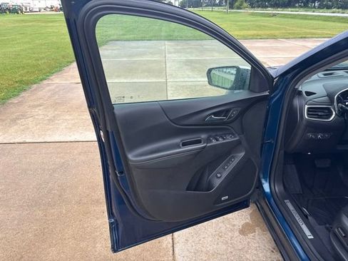 Used 2020 Chevrolet Equinox Premier AWD/4WD image 12