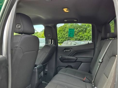 Used 2023 Chevrolet Colorado LT w/ LT Convenience Package AWD/4WD image 13