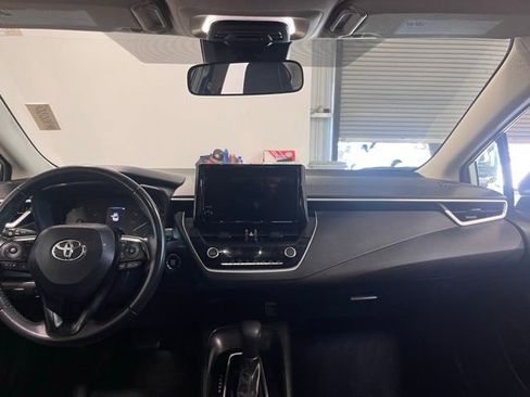 Used 2024 Toyota Corolla LE w/ LE Premium Package image 20