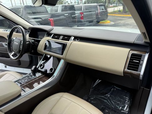 Used 2018 Land Rover Range Rover Sport SE AWD/4WD image 23