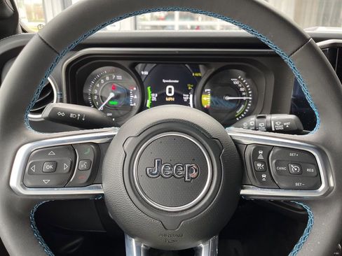 Used 2024 Jeep Wrangler High Altitude image 31