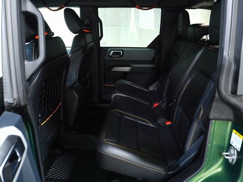 Used 2023 Ford Bronco Badlands w/ Sasquatch Package image 10