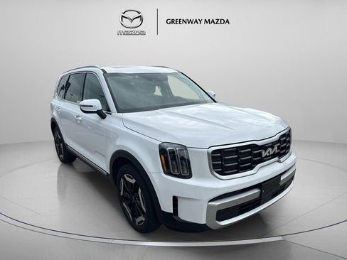 Used 2025 Kia Telluride S FWD image 1