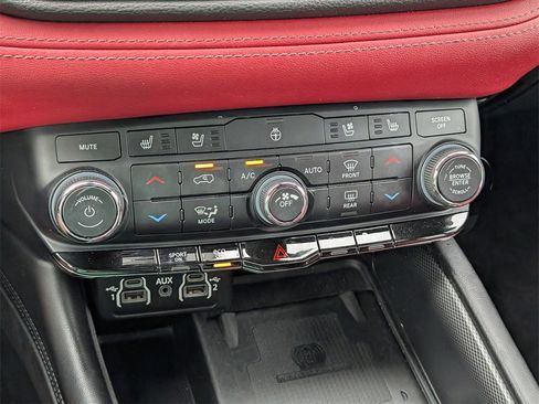 Used 2022 Dodge Durango R/T image 28