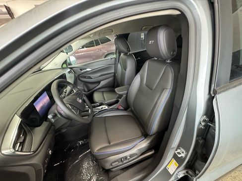 New 2026 Buick Encore GX Sport Touring w/ Advanced Technology Package image 19