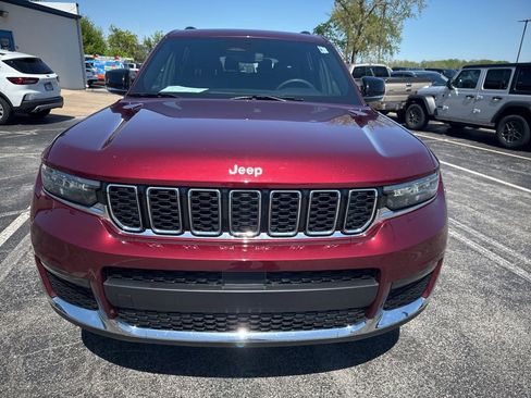 Used 2024 Jeep Grand Cherokee L Limited AWD/4WD image 8