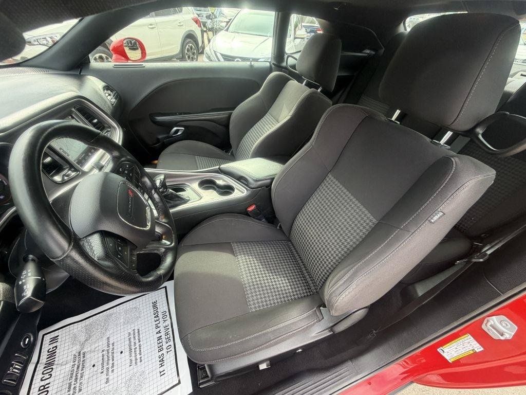 Used 2019 Dodge Challenger GT w/ Blacktop Package AWD/4WD image 10