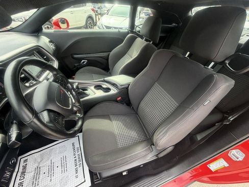 Used 2019 Dodge Challenger GT w/ Blacktop Package AWD/4WD image 10