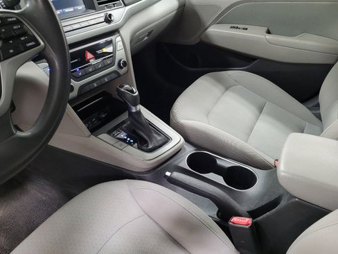 Used 2018 Hyundai Elantra SEL FWD image 26