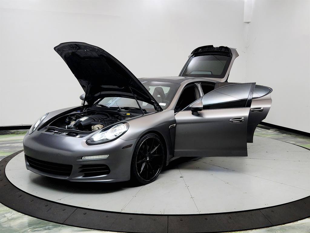 Used 2014 Porsche Panamera 4 AWD/4WD image 9