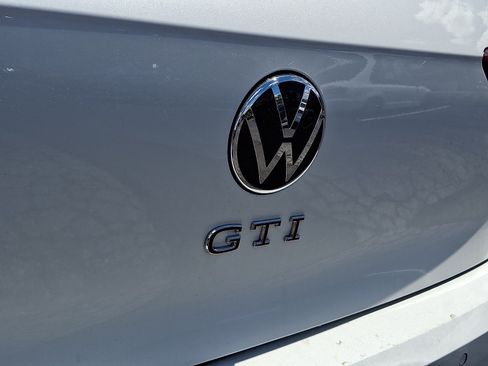 New 2026 Volkswagen GTI SE FWD image 20