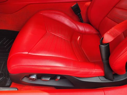 Used 2023 Chevrolet Corvette Stingray Premium Conv w/ Z51 Performance Package image 20