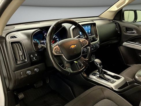 Used 2022 Chevrolet Colorado LT w/ Trail Boss Package AWD/4WD image 18