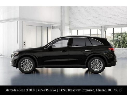 Used 2026 Mercedes-Benz GLC 300 4MATIC image 34