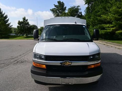 New 2026 Chevrolet Express 3500 w/ Power Convenience Package RWD image 4