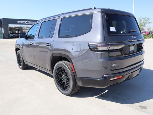 New 2026 Jeep Grand Wagoneer Limited AWD/4WD image 25