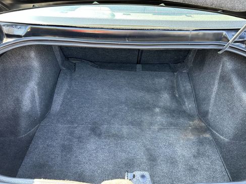 Used 2010 Dodge Challenger SE image 7