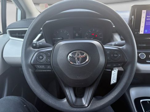 Used 2023 Toyota Corolla LE w/ Carpet Mat Package (TMS) FWD image 11