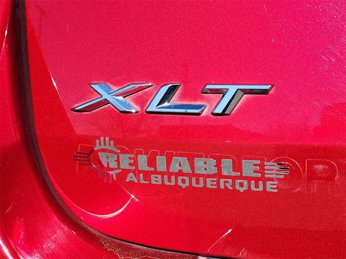 Used 2022 Ford Explorer XLT w/ Equipment Group 202A image 14