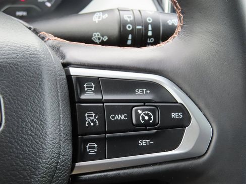 Certified 2022 Jeep Compass Limited image 21