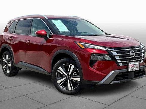 Certified 2024 Nissan Rogue SL FWD image 3