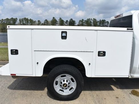 Used 2020 Chevrolet Silverado 2500 W/T w/ WT Convenience Package image 4