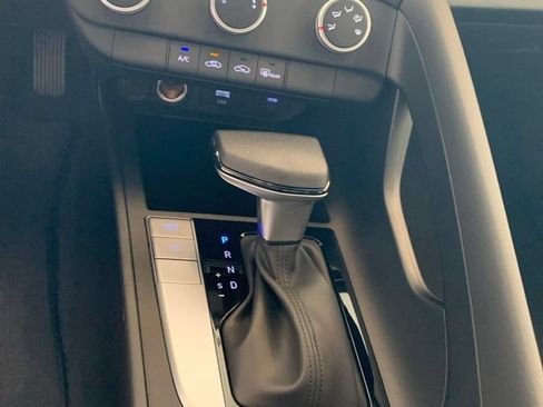 New 2026 Hyundai Elantra SE FWD image 7