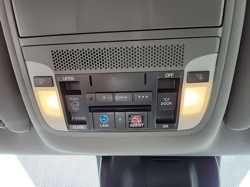 Used 2020 Acura MDX SH-AWD w/ Technology Package image 36