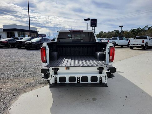 New 2026 GMC Sierra 1500 SLT w/ SLT Premium Plus Package image 8