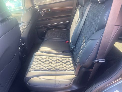 Used 2024 Genesis GV80 3.5T AWD/4WD image 3