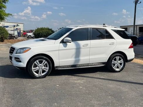 Used 2015 Mercedes-Benz ML 350 4MATIC w/ Premium 1 Package image 4
