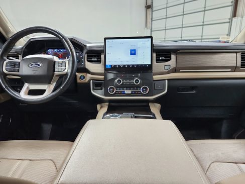 Used 2022 Ford Expedition Limited RWD image 27