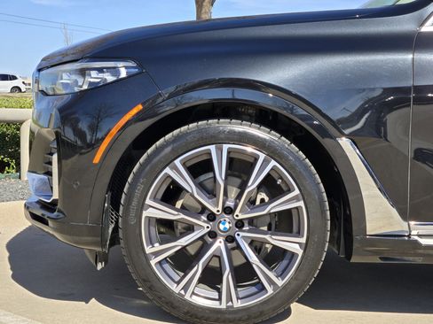Used 2020 BMW X7 xDrive40i w/ Premium Package image 11