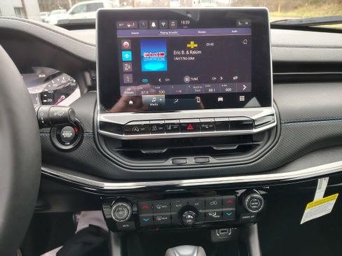 New 2026 Jeep Compass Limited image 19