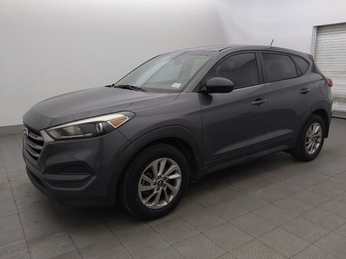 Used 2017 Hyundai Tucson SE FWD image 2