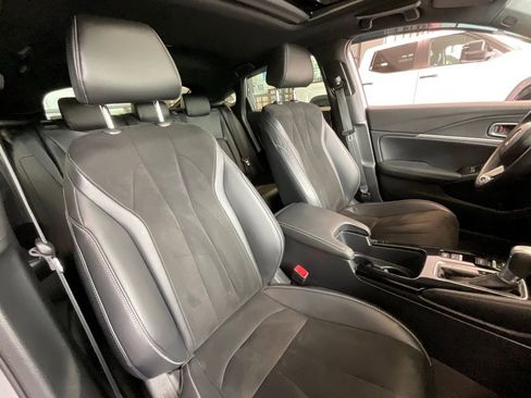 Used 2023 Acura Integra A-Spec image 18