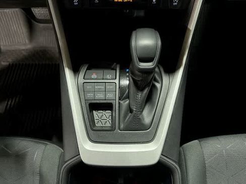 Used 2025 Toyota RAV4 XLE w/ Convenience Package image 58