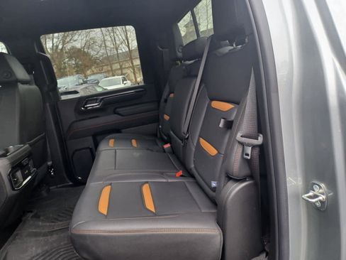 Used 2024 GMC Sierra 2500 AT4 w/ AT4 Premium Plus Package image 21