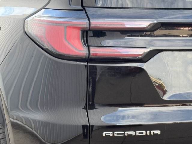 Used 2024 GMC Acadia Elevation FWD image 6