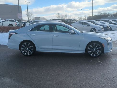 Used 2021 Cadillac CT4 Premium Luxury image 9